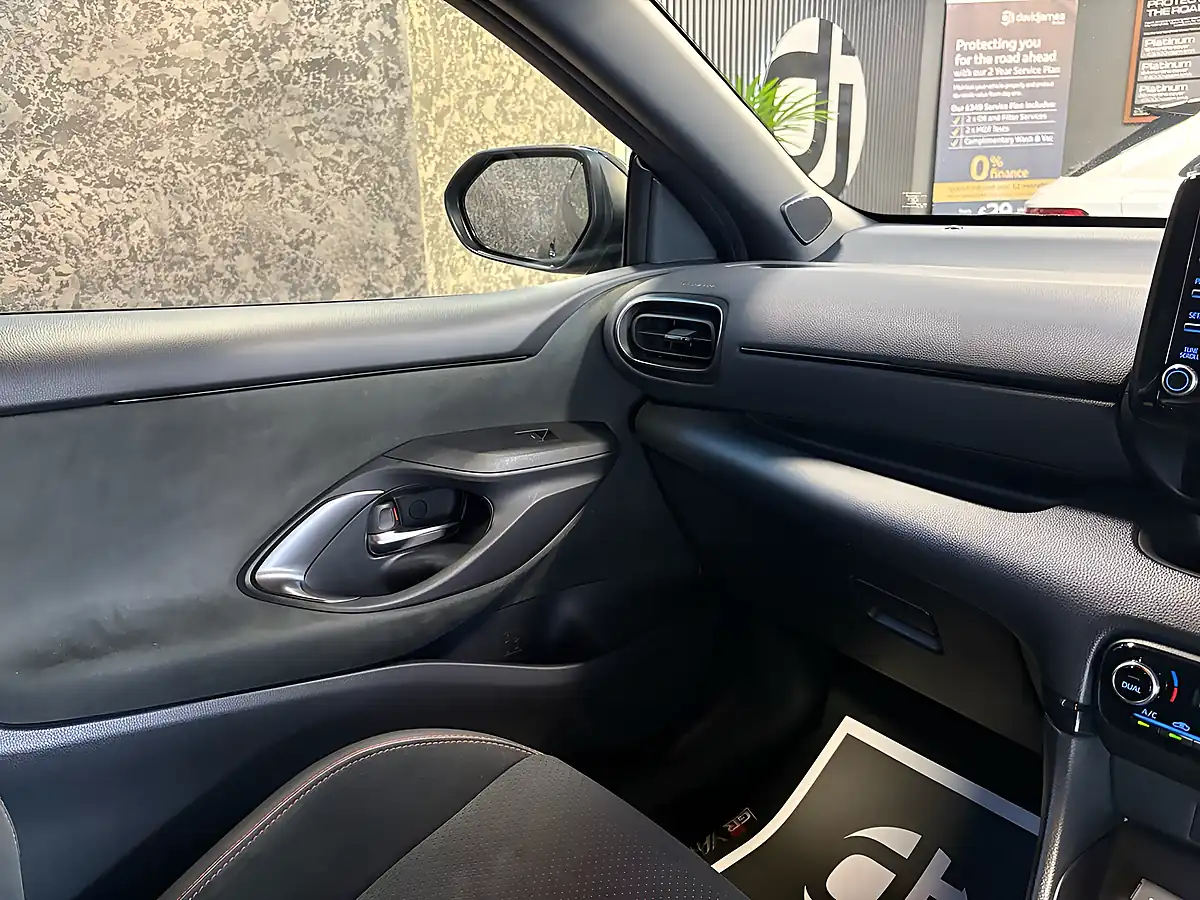 Used 2020 Toyota Yaris Gr Circuit Black - Interior and Exterior details 14