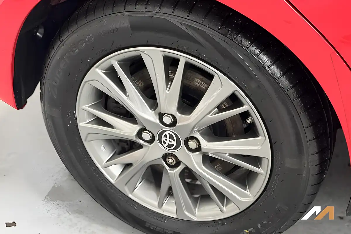 Used 2020 Toyota Yaris Icon Red - Interior and Exterior details 10