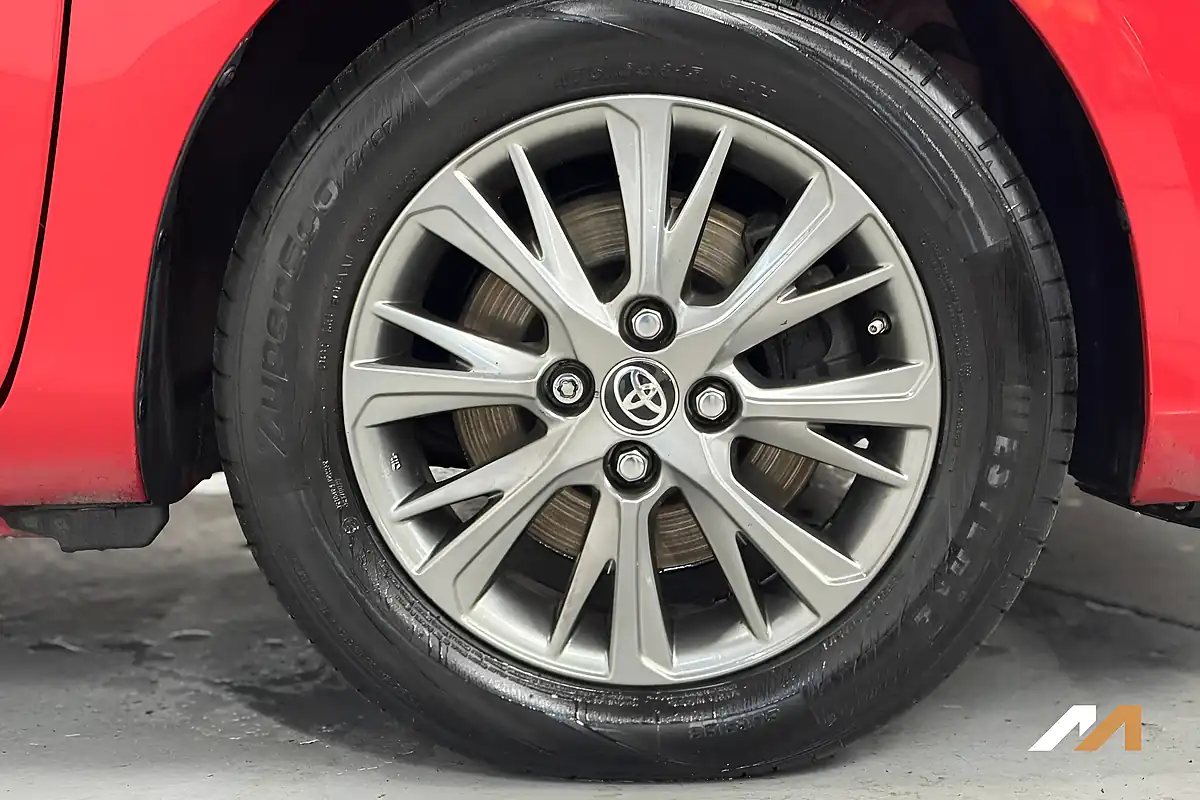 Used 2020 Toyota Yaris Icon Red - Interior and Exterior details 11