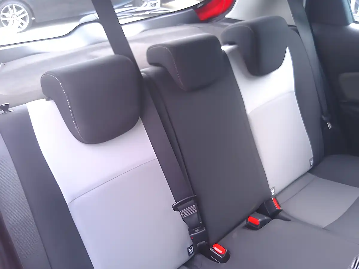 Used 2020 Toyota Yaris Icon Red - Interior and Exterior details 16