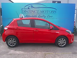 Used 2020 Toyota Yaris Icon Red - Interior and Exterior details 7