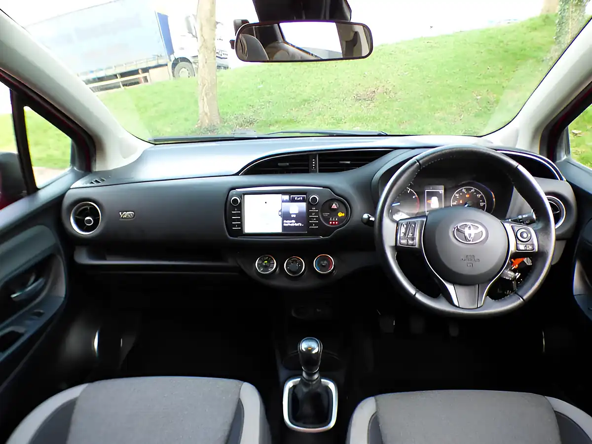 Used 2020 Toyota Yaris Y20 Bi-Tone Red - Interior and Exterior details 13