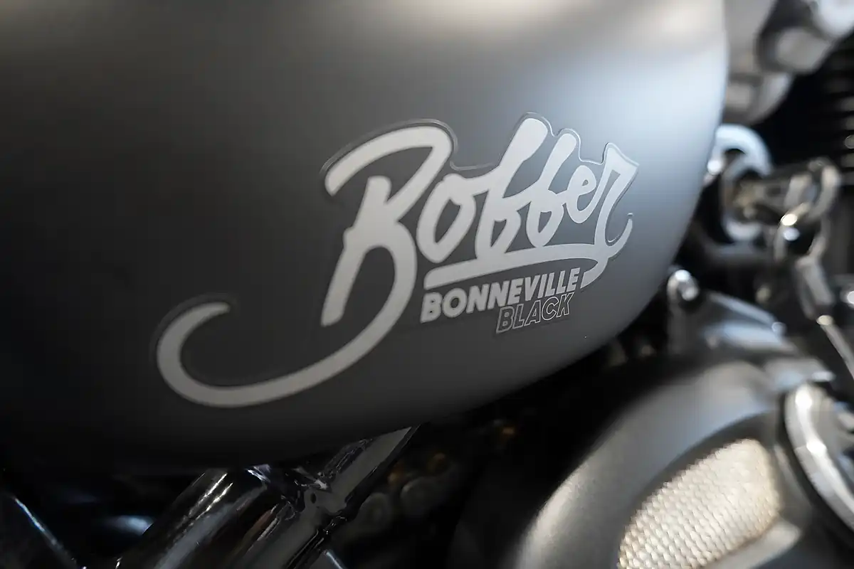 Used 2020 Triumph Bonneville Bobber Black Gold Metallic - Interior and Exterior details 8