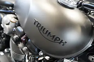 Used 2020 Triumph Bonneville Bobber Black Gold Metallic - Interior and Exterior details 9
