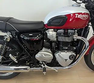 Used 2020 Triumph Bonneville T100 Bud Ekins Special Edition Red - Interior and Exterior details 10