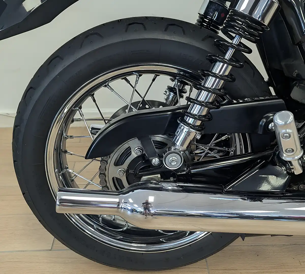 Used 2020 Triumph Bonneville T100 Bud Ekins Special Edition Red - Interior and Exterior details 12