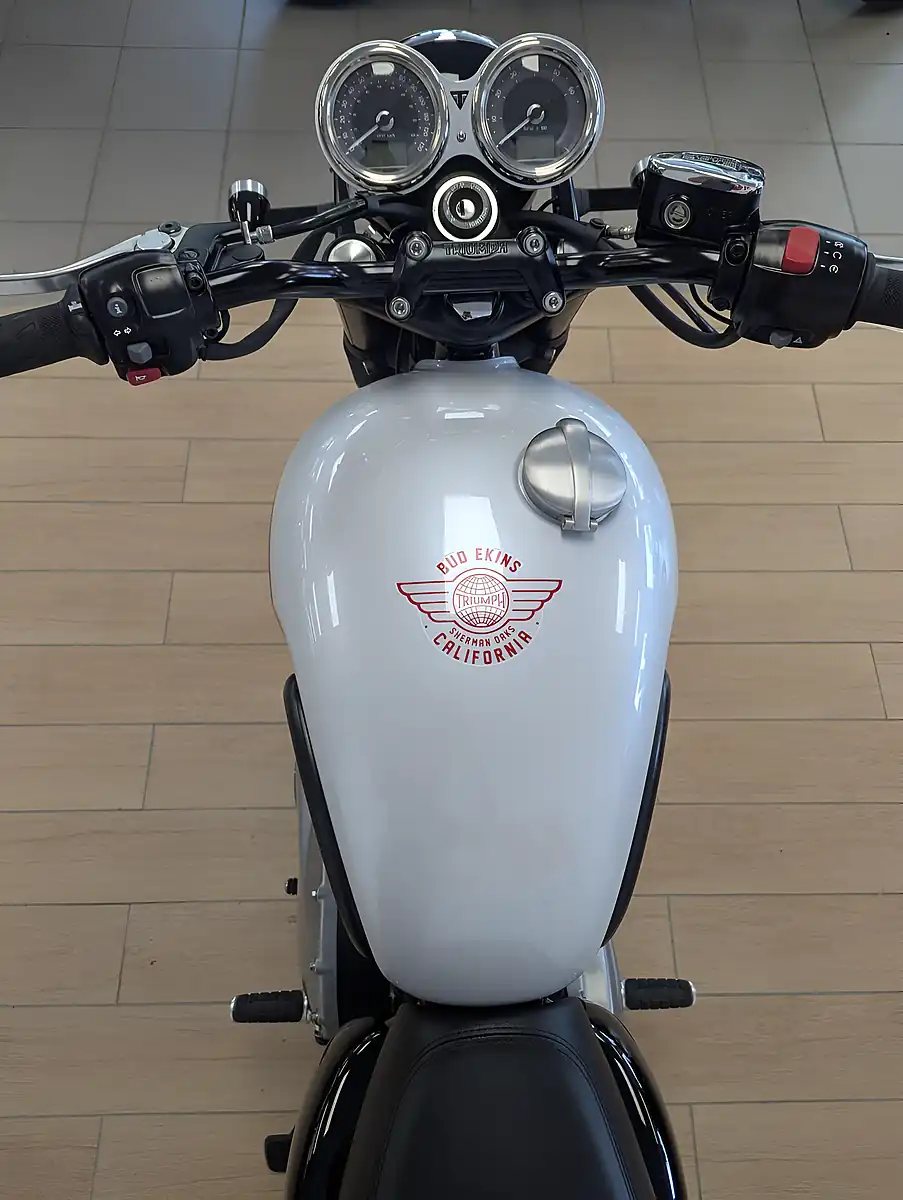Used 2020 Triumph Bonneville T100 Bud Ekins Special Edition Red - Interior and Exterior details 13