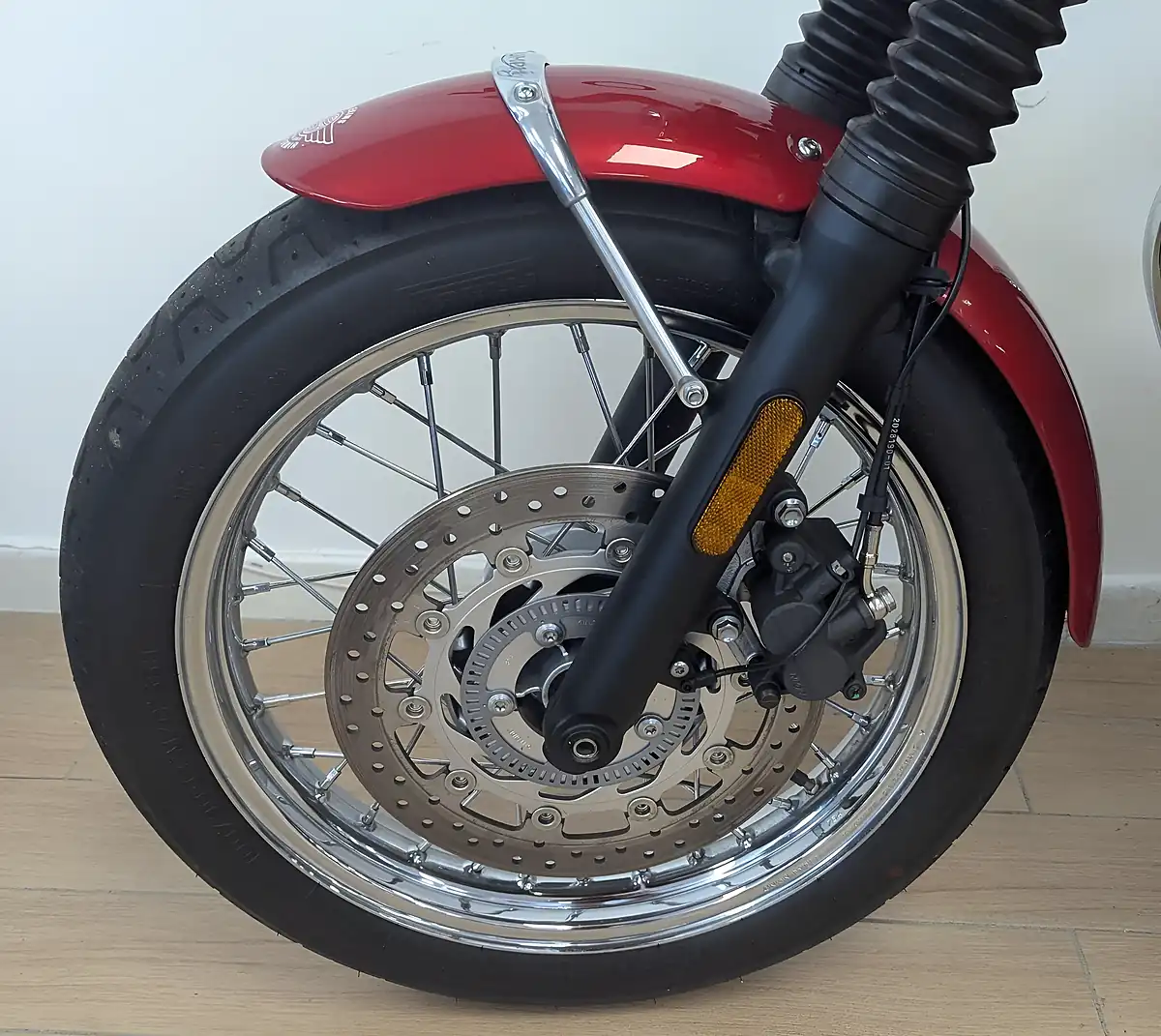 Used 2020 Triumph Bonneville T100 Bud Ekins Special Edition Red - Interior and Exterior details 15