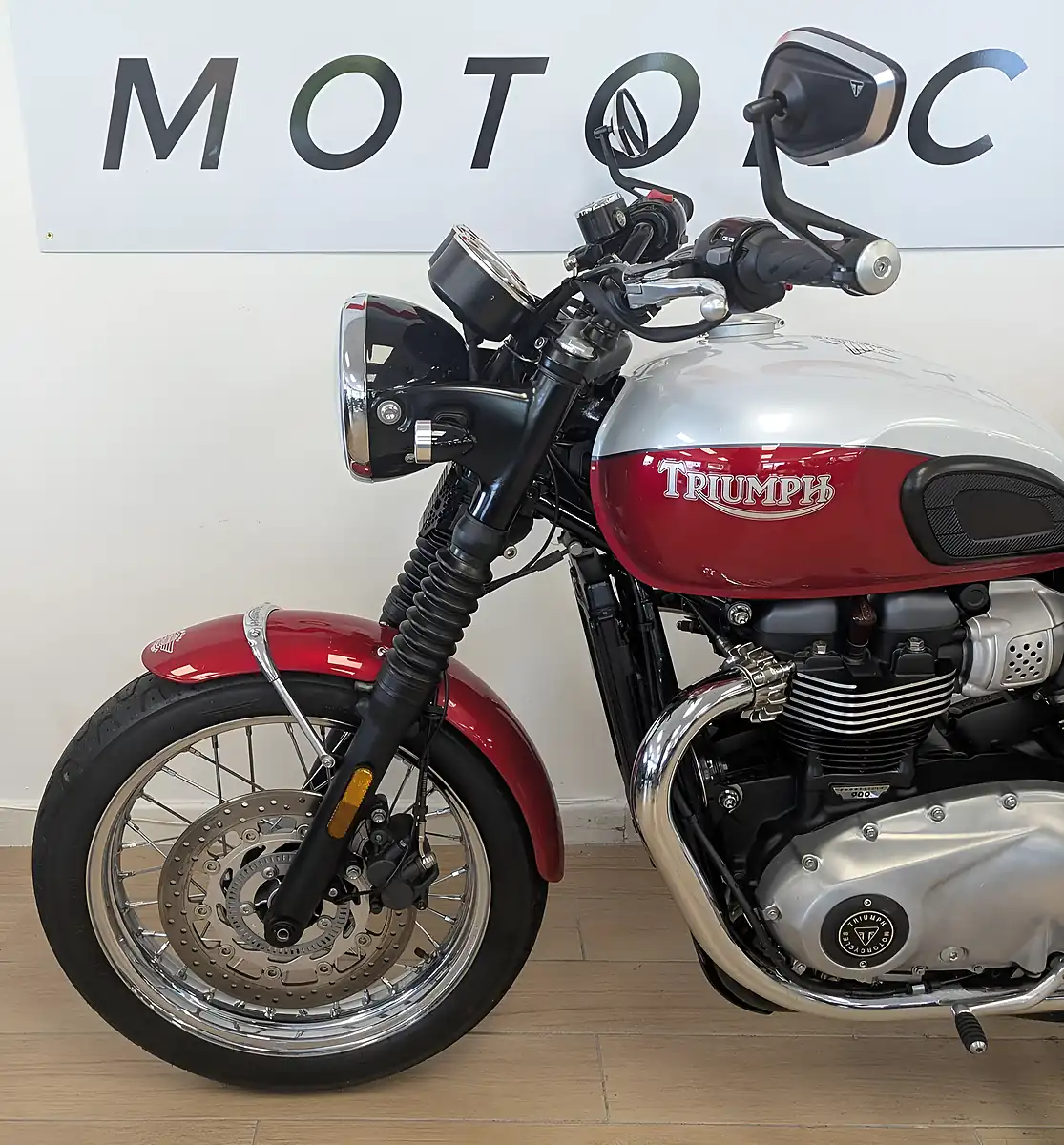 Used 2020 Triumph Bonneville T100 Bud Ekins Special Edition Red - Interior and Exterior details 16