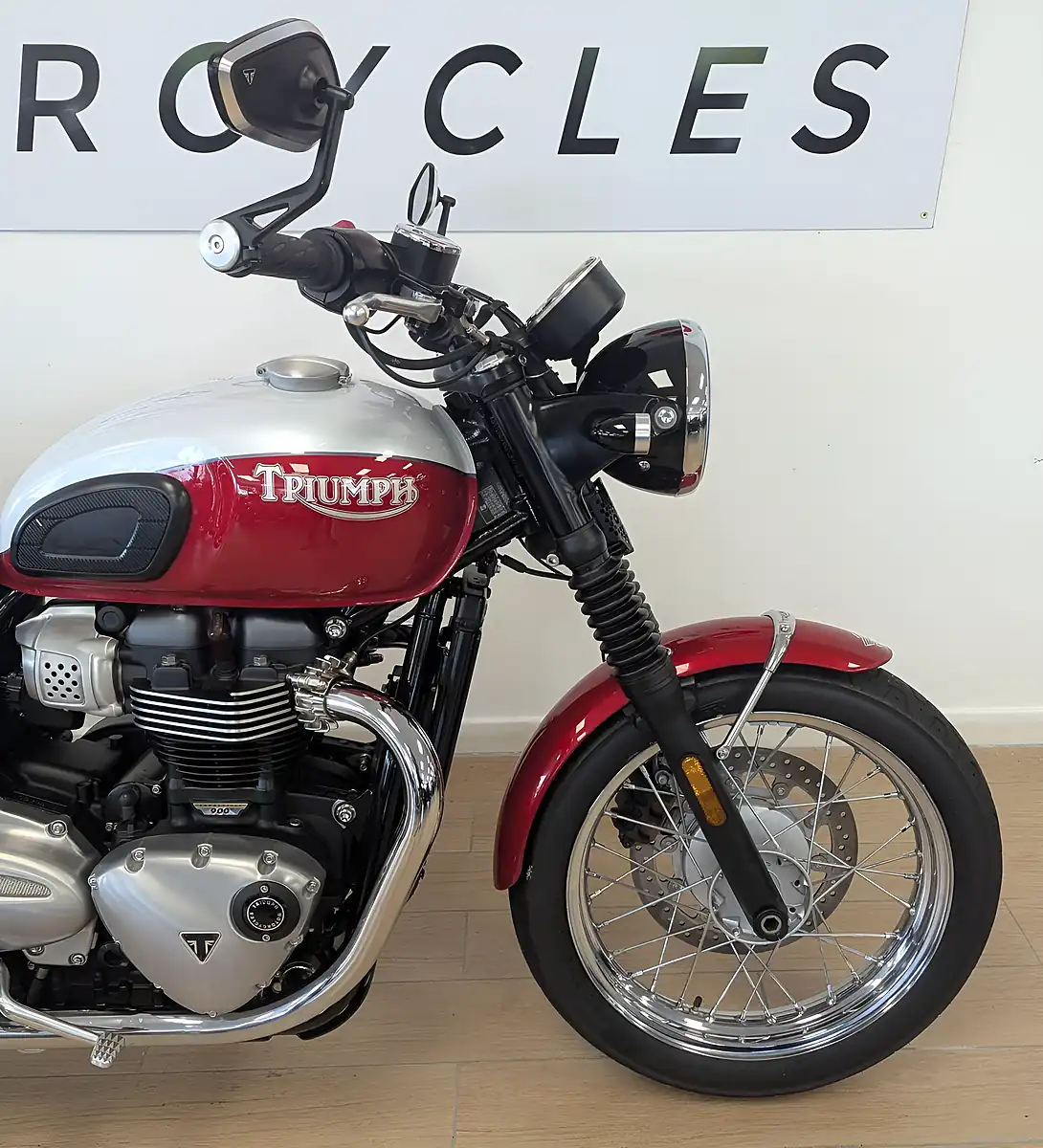 Used 2020 Triumph Bonneville T100 Bud Ekins Special Edition Red - Interior and Exterior details 20