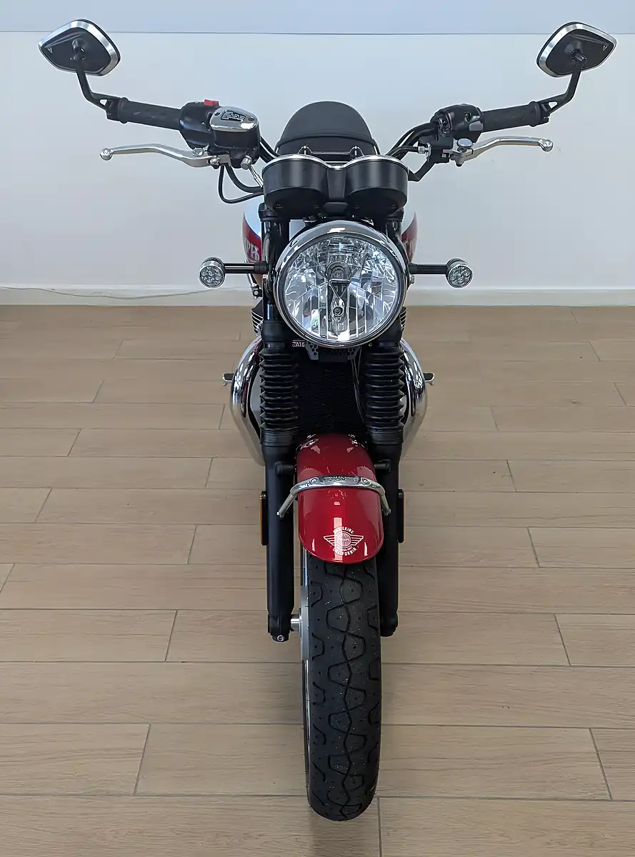 Used 2020 Triumph Bonneville T100 Bud Ekins Special Edition Red - Interior and Exterior details 3