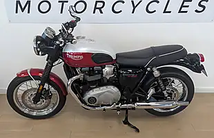 Used 2020 Triumph Bonneville T100 Bud Ekins Special Edition Red - Interior and Exterior details 8