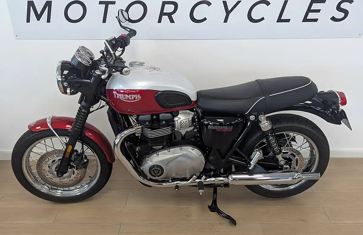Used 2020 Triumph Bonneville T100 Bud Ekins Special Edition Red - Interior and Exterior details 8