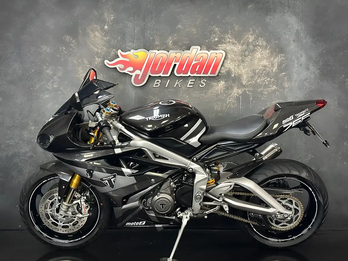 Used 2020 Triumph Daytona MOTO2 Black - Interior and Exterior details 2