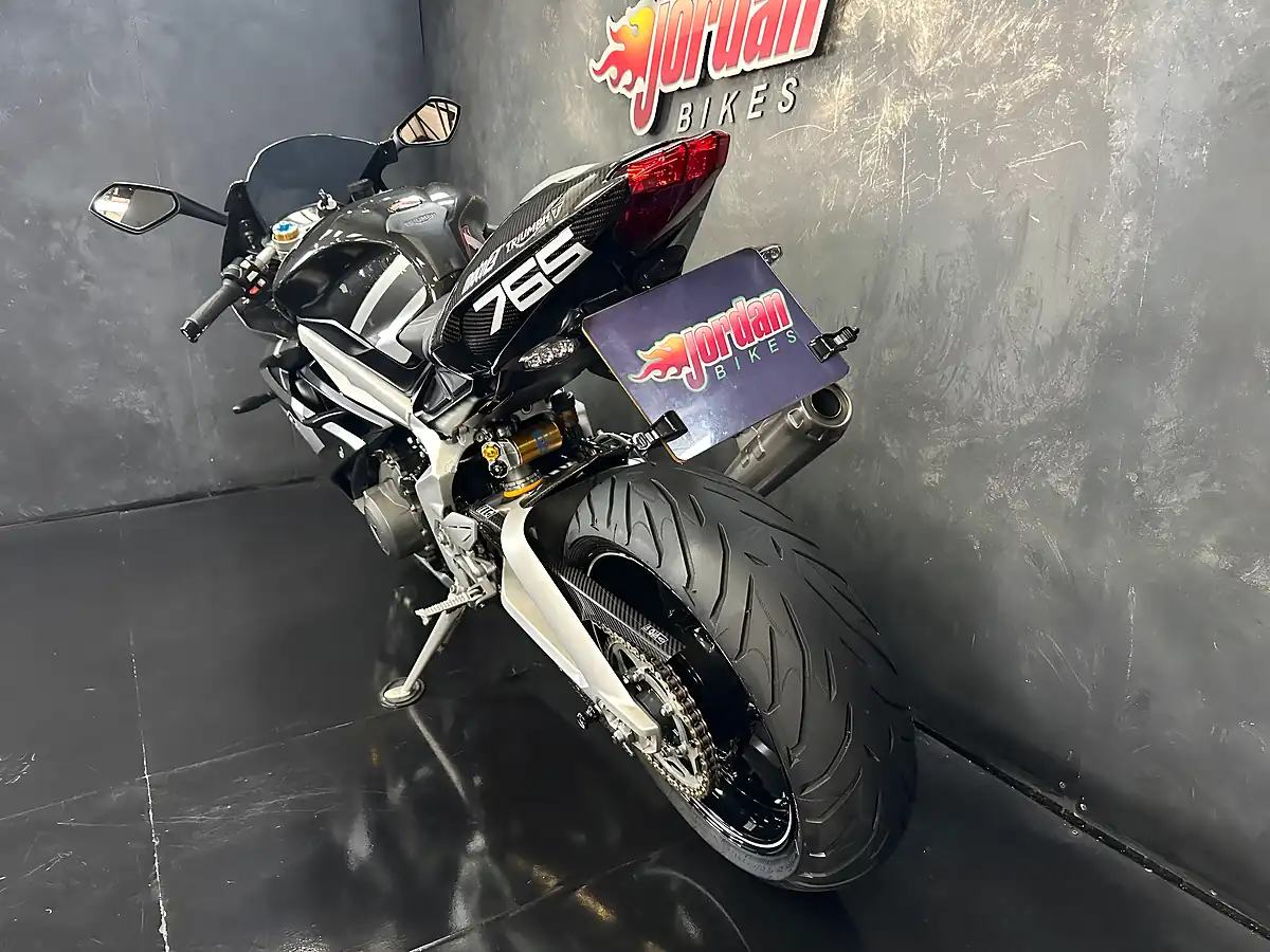 Used 2020 Triumph Daytona MOTO2 Black - Interior and Exterior details 20