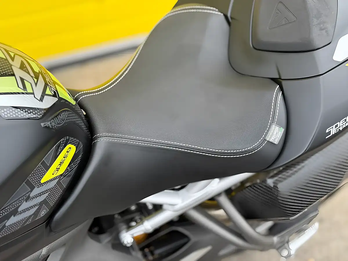 Used 2020 Triumph Speed Triple 1050 RS Black - Interior and Exterior details 19