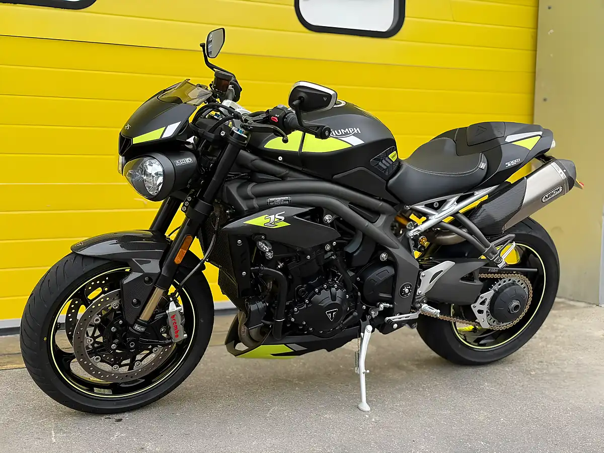 Used 2020 Triumph Speed Triple 1050 RS Black - Interior and Exterior details 6