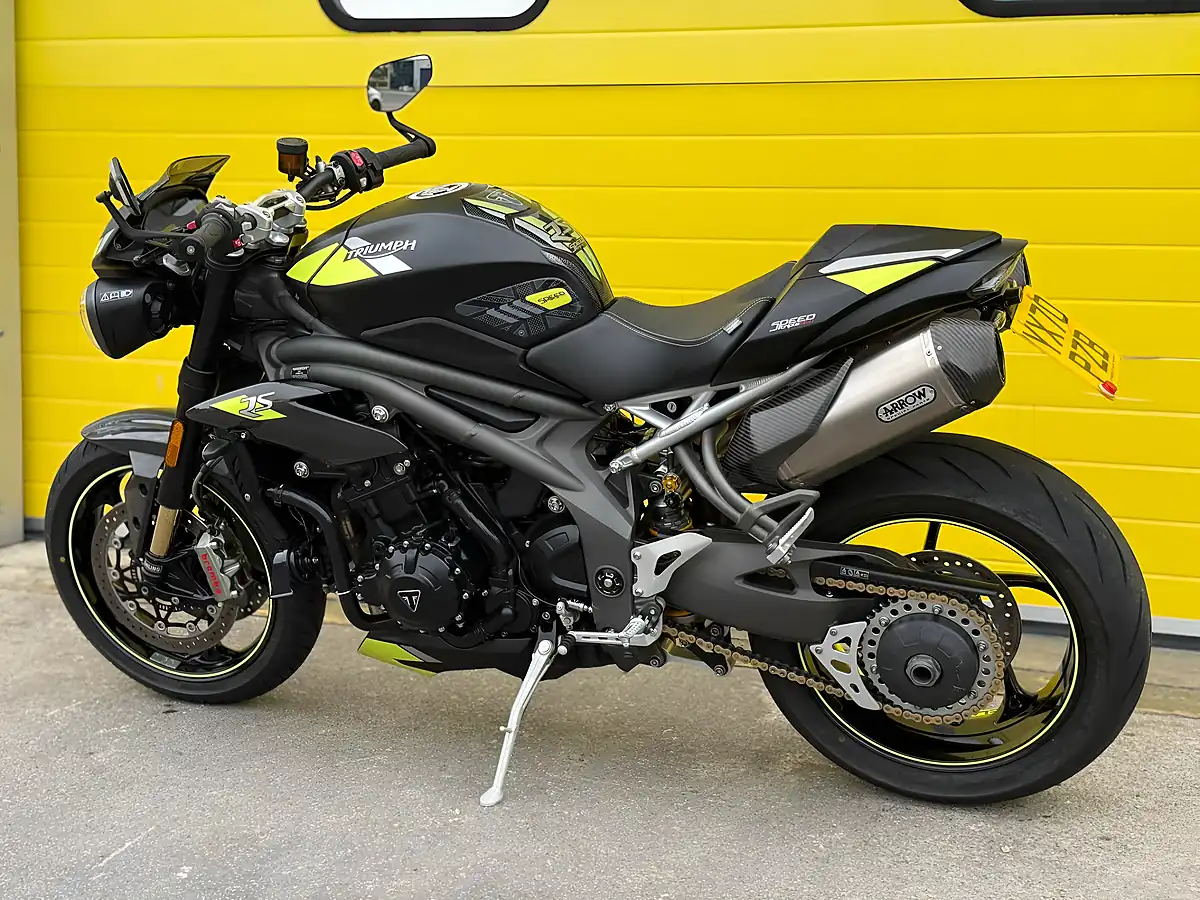 Used 2020 Triumph Speed Triple 1050 RS Black - Interior and Exterior details 7