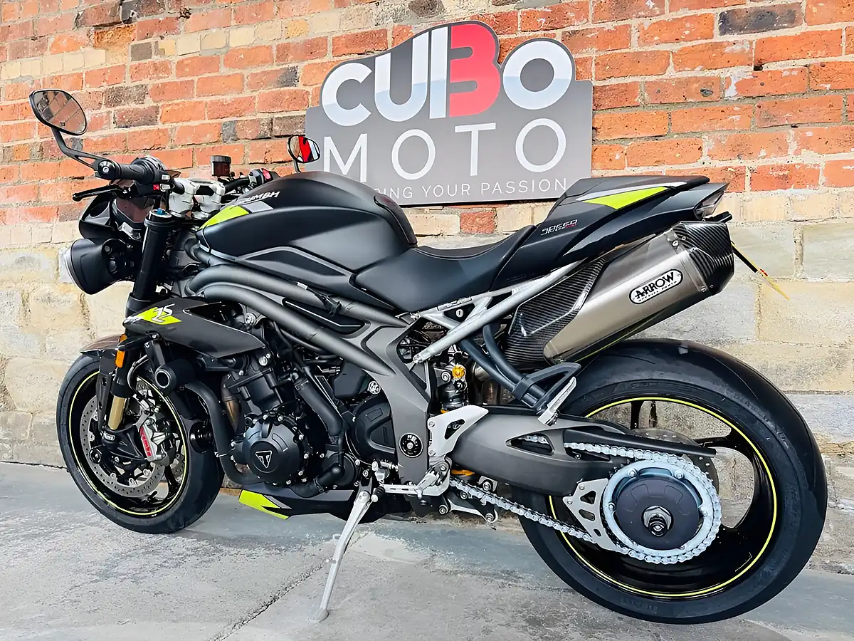 Used 2020 Triumph Speed Triple 1050 RS Black - Interior and Exterior details 13