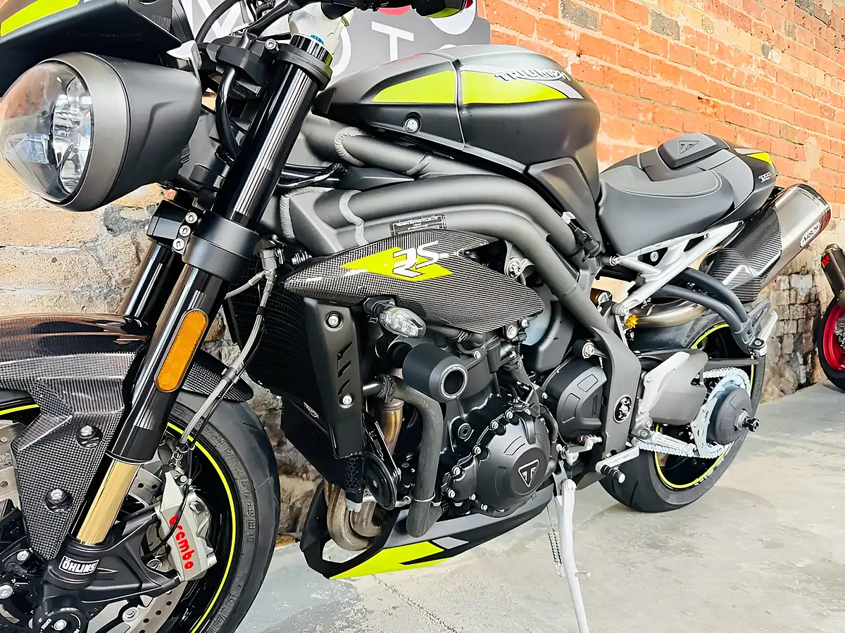 Used 2020 Triumph Speed Triple 1050 RS Black - Interior and Exterior details 15