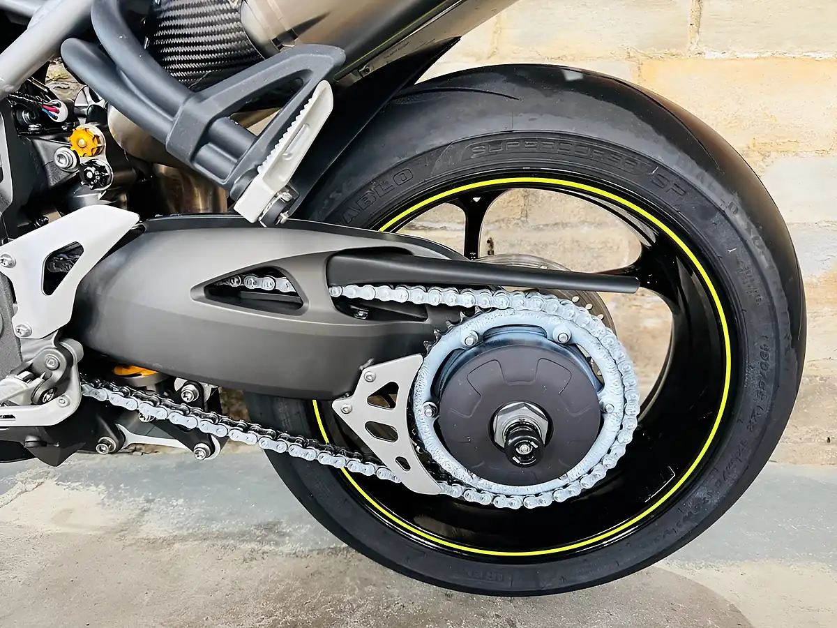 Used 2020 Triumph Speed Triple 1050 RS Black - Interior and Exterior details 17