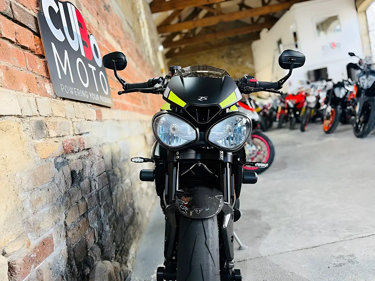 Used 2020 Triumph Speed Triple 1050 RS Black - Interior and Exterior details 19