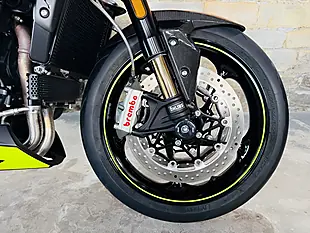 Used 2020 Triumph Speed Triple 1050 RS Black - Interior and Exterior details 5