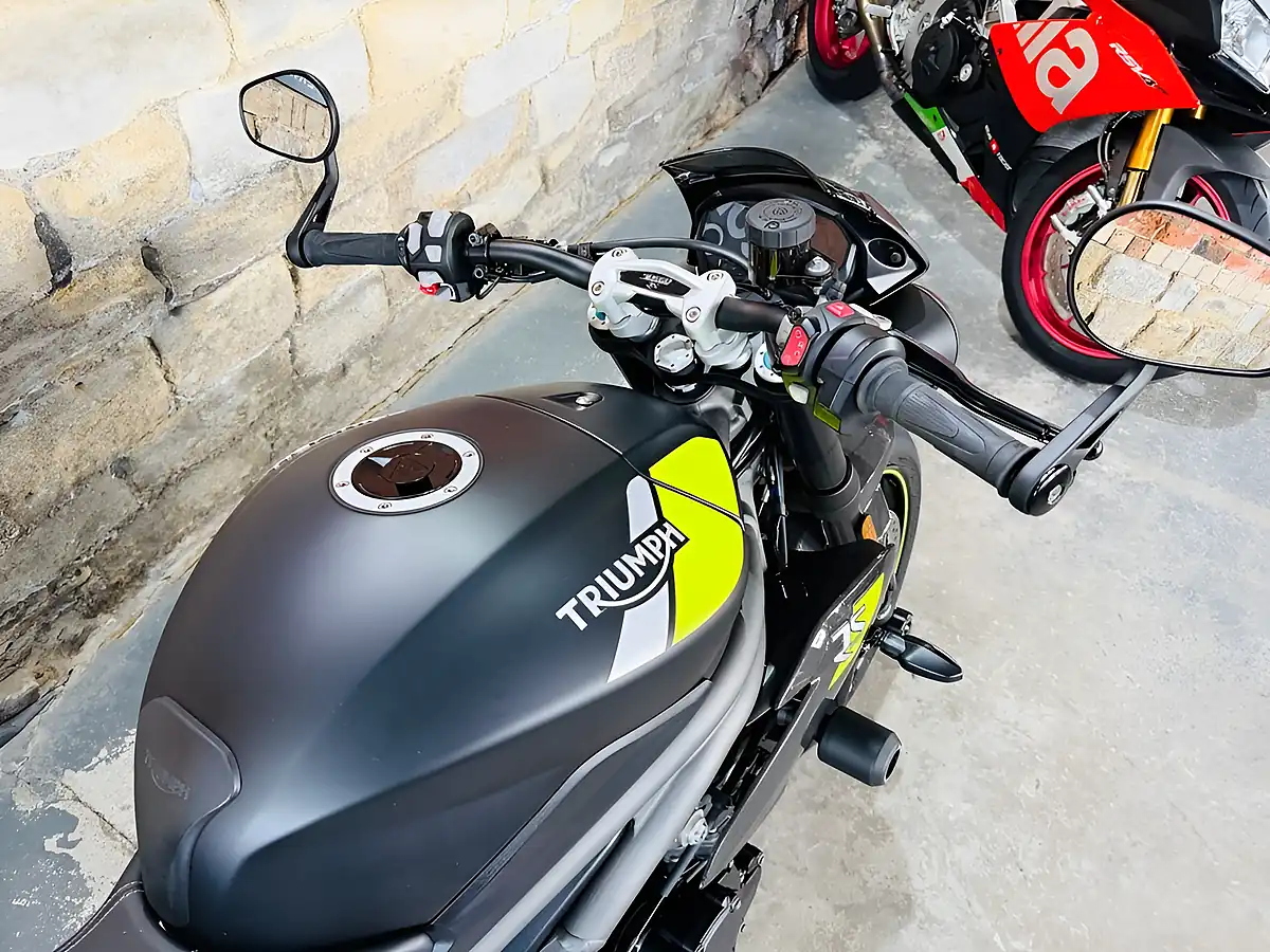 Used 2020 Triumph Speed Triple 1050 RS Black - Interior and Exterior details 8