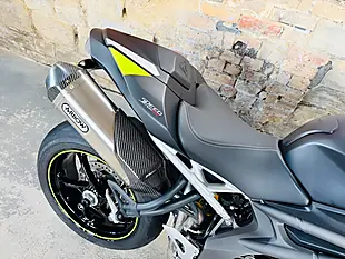 Used 2020 Triumph Speed Triple 1050 RS Black - Interior and Exterior details 9