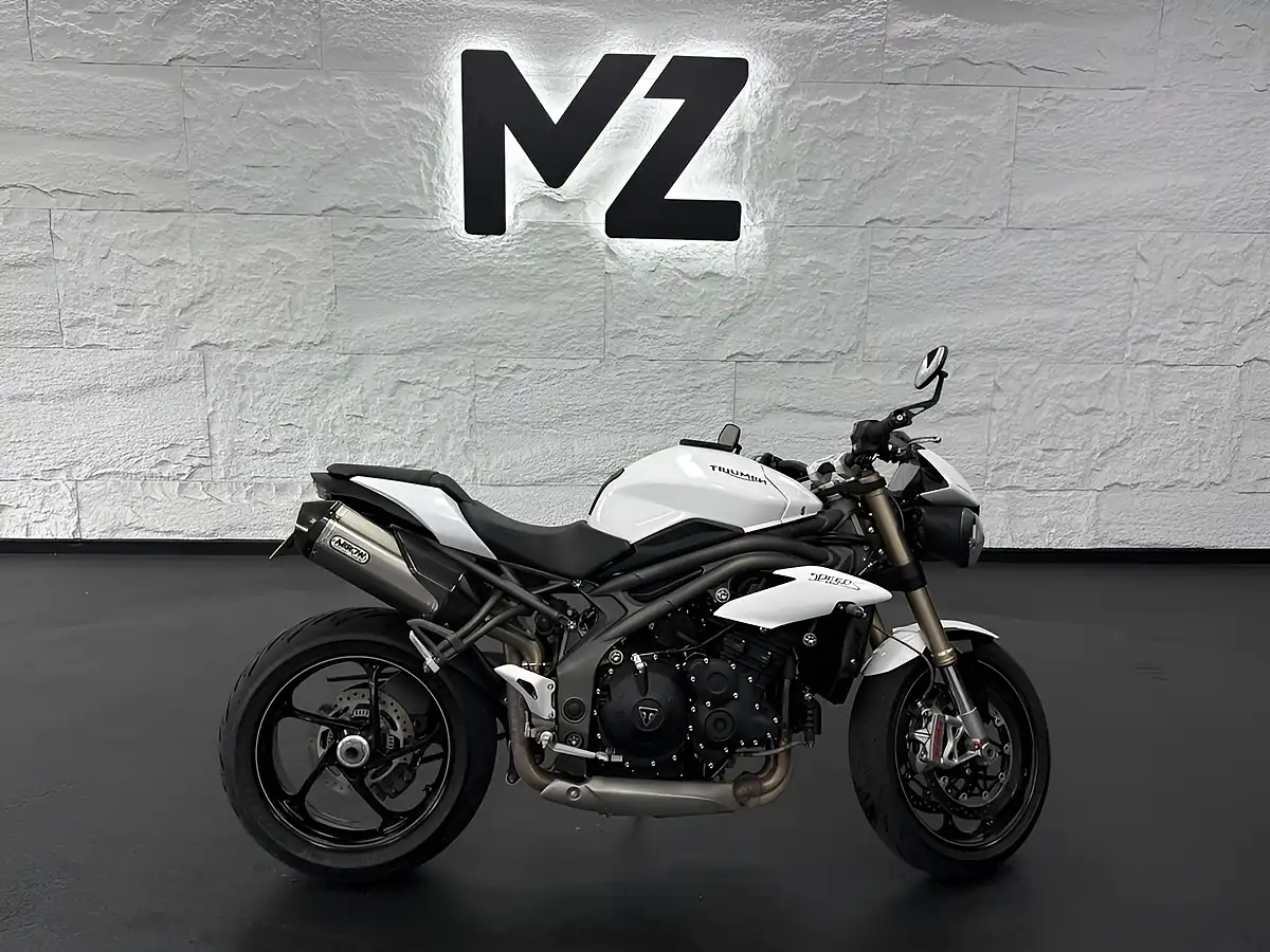 Used 2020 Triumph Speed Triple 1050 S White - Front View