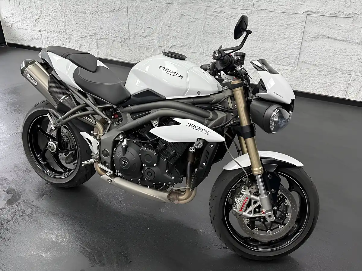 Used 2020 Triumph Speed Triple 1050 S White - Interior and Exterior details 11