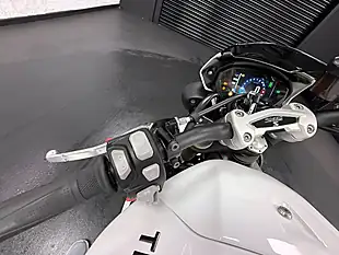 Used 2020 Triumph Speed Triple 1050 S White - Interior and Exterior details 13