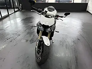 Used 2020 Triumph Speed Triple 1050 S White - Interior and Exterior details 18