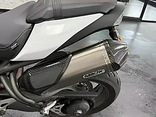 Used 2020 Triumph Speed Triple 1050 S White - Interior and Exterior details 5