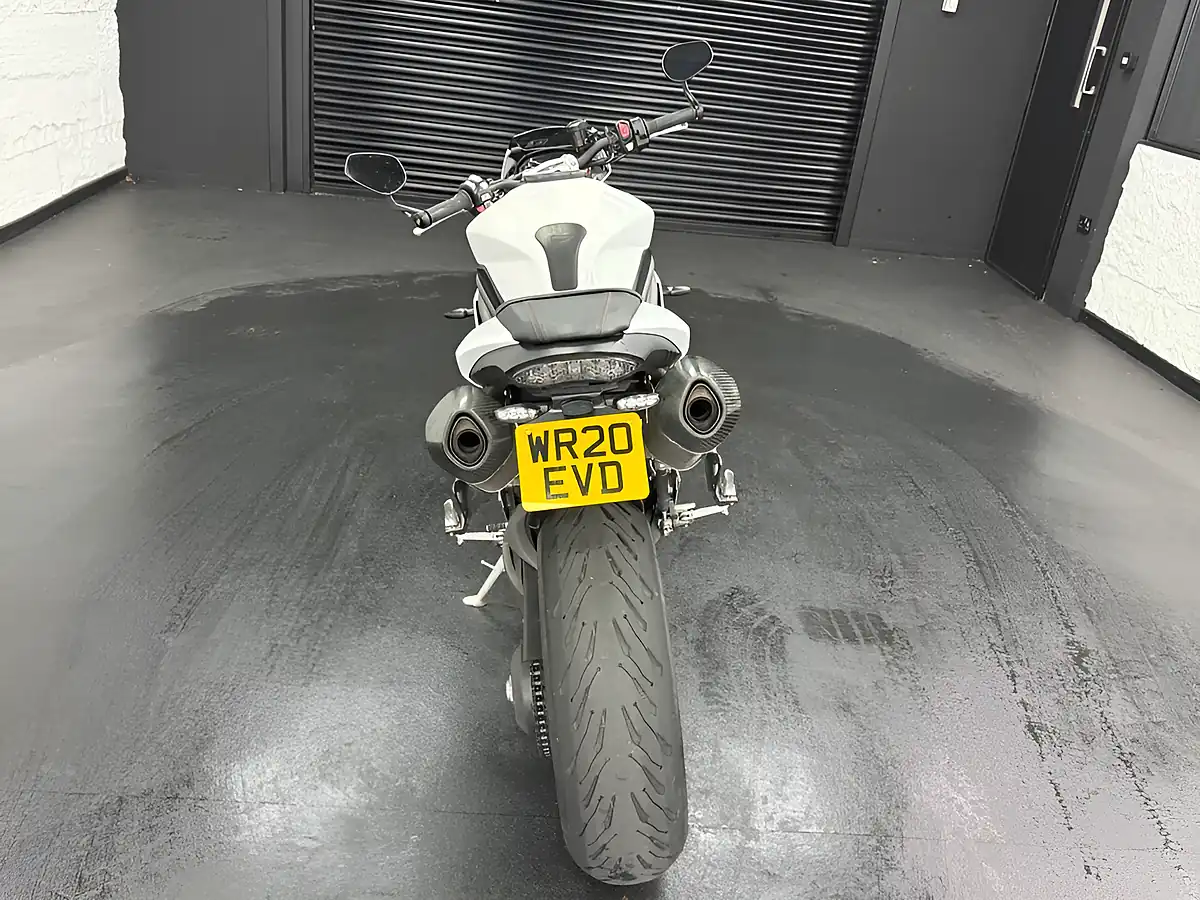 Used 2020 Triumph Speed Triple 1050 S White - Interior and Exterior details 9