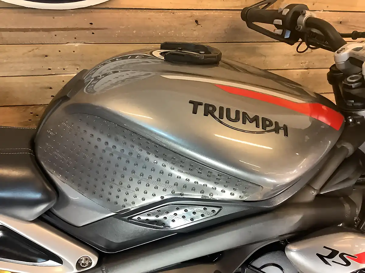 Used 2020 Triumph Street Triple 765 RS X-Ring Silver - Interior and Exterior details 12