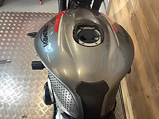 Used 2020 Triumph Street Triple 765 RS X-Ring Silver - Interior and Exterior details 13