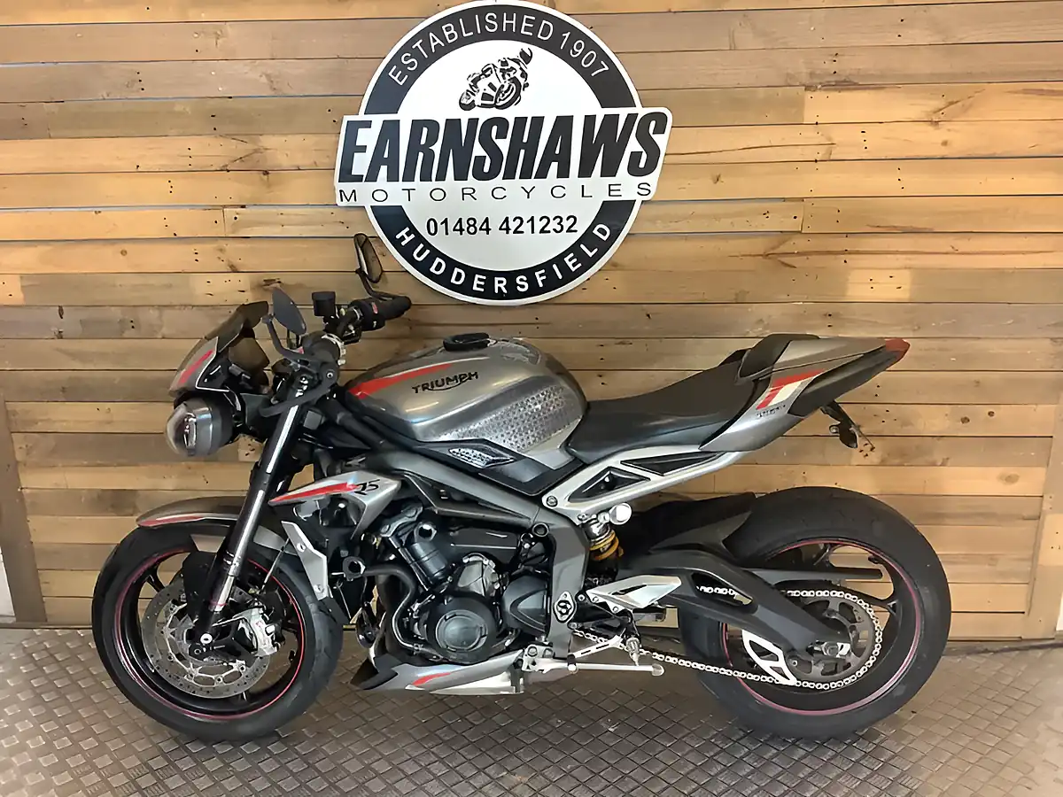 Used 2020 Triumph Street Triple 765 RS X-Ring Silver - Interior and Exterior details 2