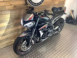 Used 2020 Triumph Street Triple 765 RS X-Ring Silver - Interior and Exterior details 3