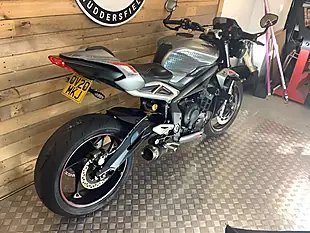 Used 2020 Triumph Street Triple 765 RS X-Ring Silver - Interior and Exterior details 4