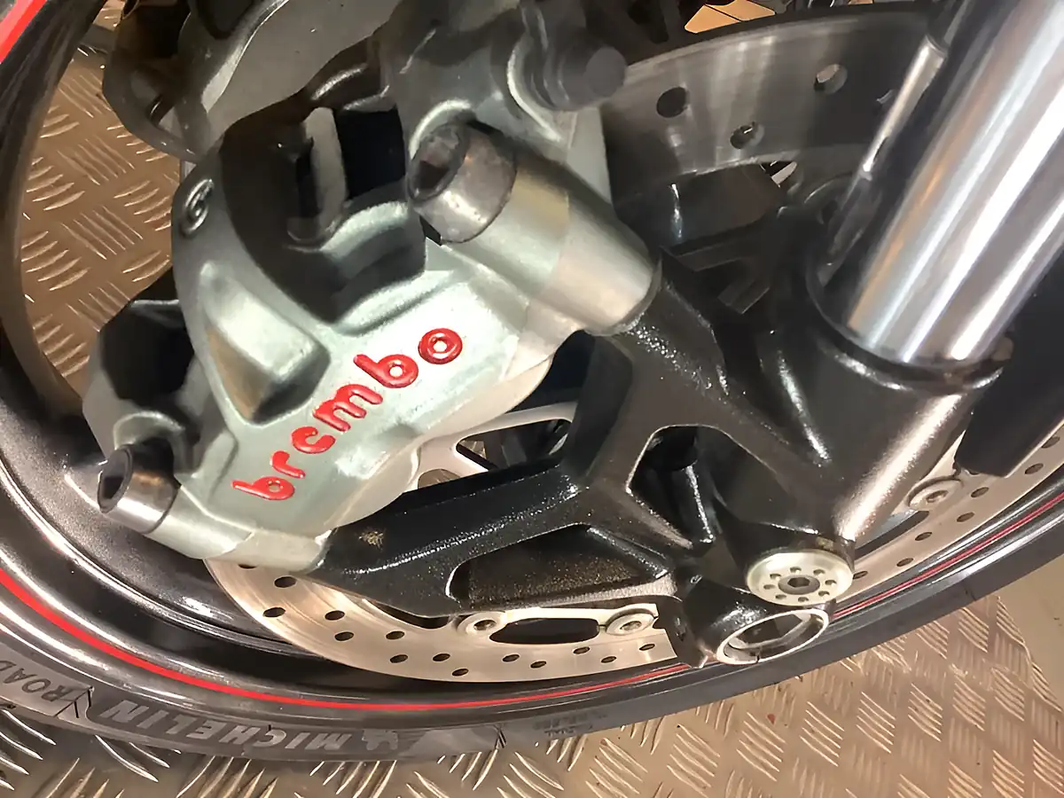Used 2020 Triumph Street Triple 765 RS X-Ring Silver - Interior and Exterior details 8