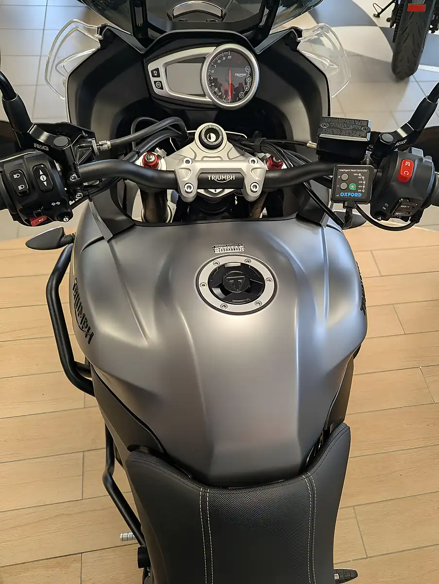Used 2020 Triumph Tiger 1050 Sport Silver - Interior and Exterior details 19
