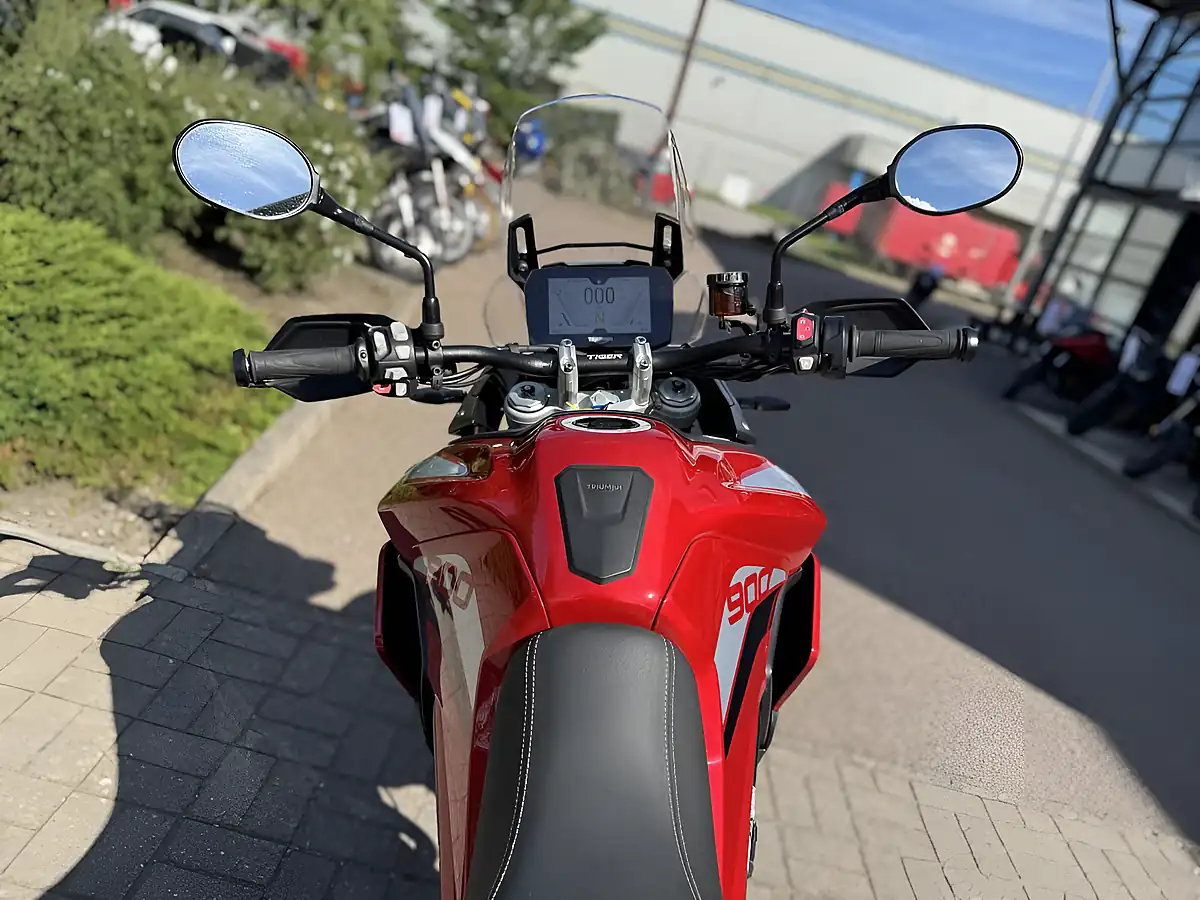 Used 2020 Triumph Tiger 900 GT Red - Interior and Exterior details 9