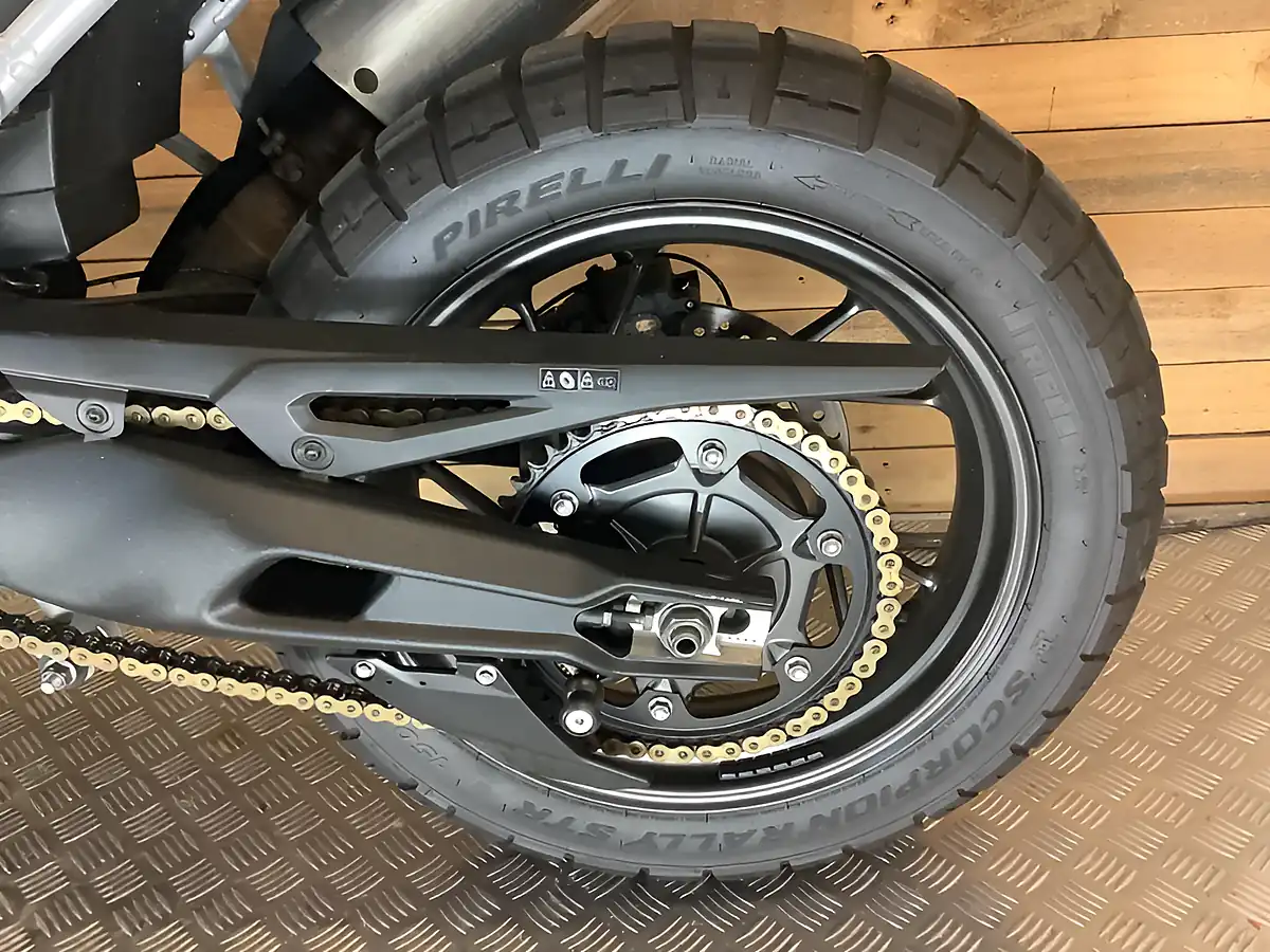 Used 2020 Triumph Tiger GT Black - Interior and Exterior details 13