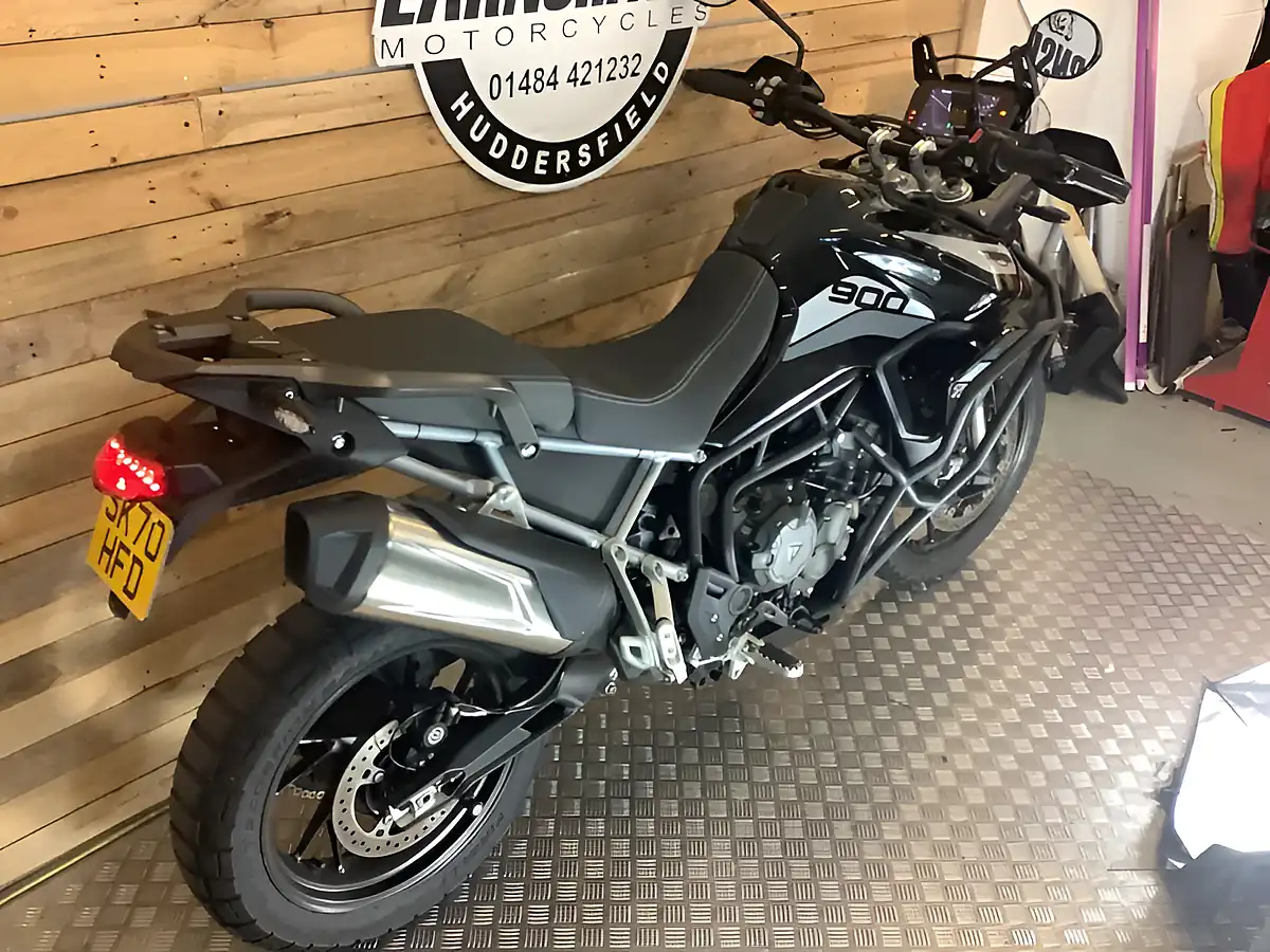 Used 2020 Triumph Tiger GT Black - Interior and Exterior details 4