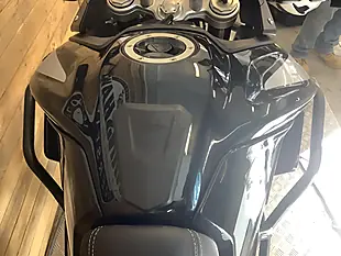 Used 2020 Triumph Tiger GT Black - Interior and Exterior details 9