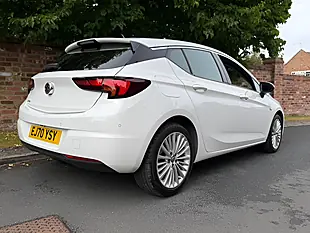 Used 2020 Vauxhall Astra Elite Nav Premium White - Interior and Exterior details 10