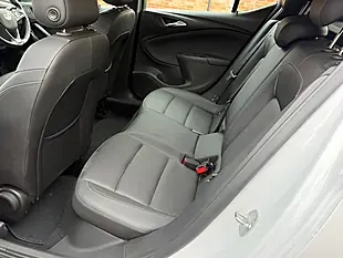 Used 2020 Vauxhall Astra Elite Nav Premium White - Interior and Exterior details 14