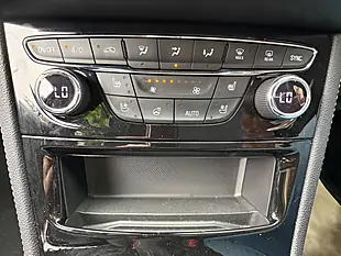 Used 2020 Vauxhall Astra Elite Nav Premium White - Interior and Exterior details 17