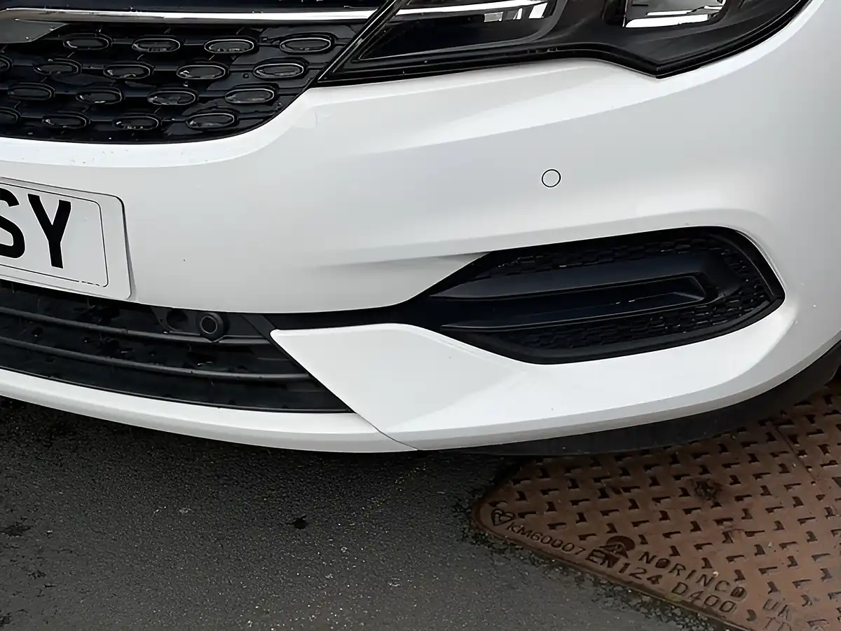 Used 2020 Vauxhall Astra Elite Nav Premium White - Interior and Exterior details 6